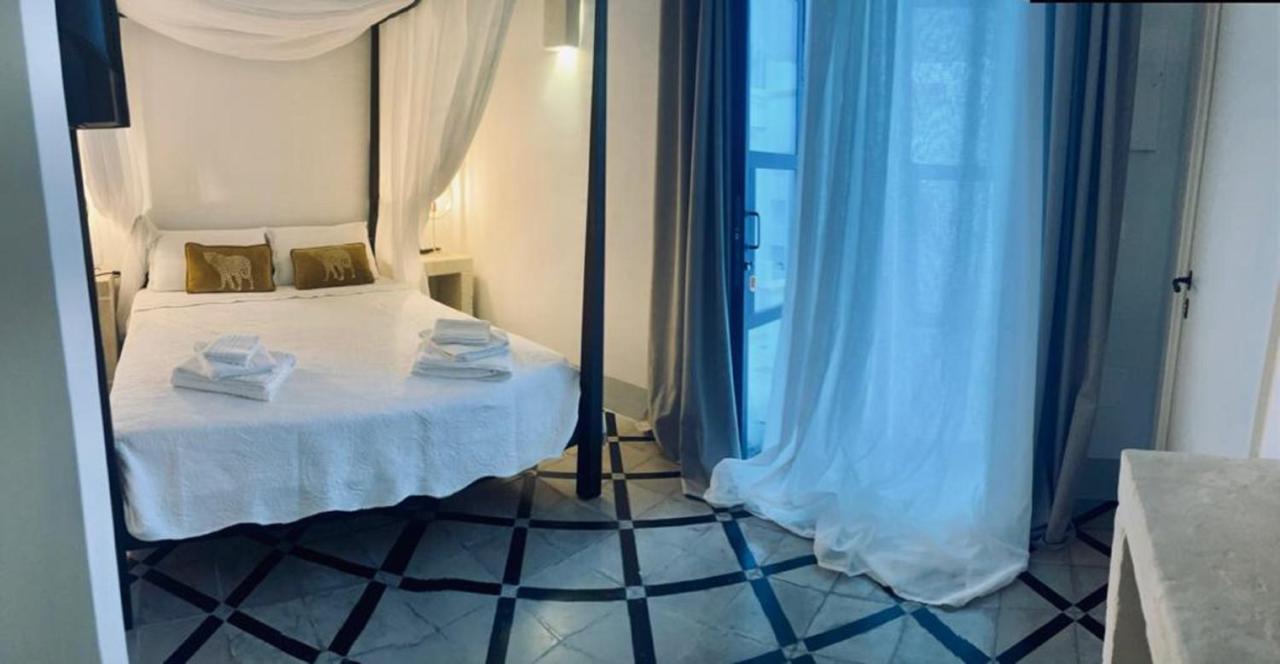 Hotel Palazzo Nur à Gallipoli Extérieur photo